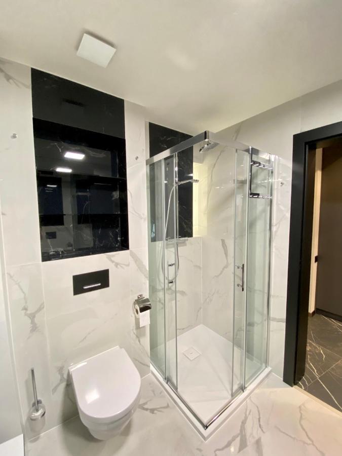 Apartament Lux ウストロン エクステリア 写真