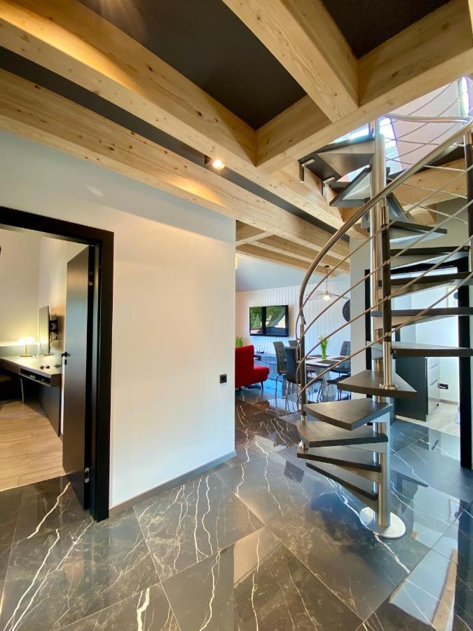 Apartament Lux ウストロン エクステリア 写真