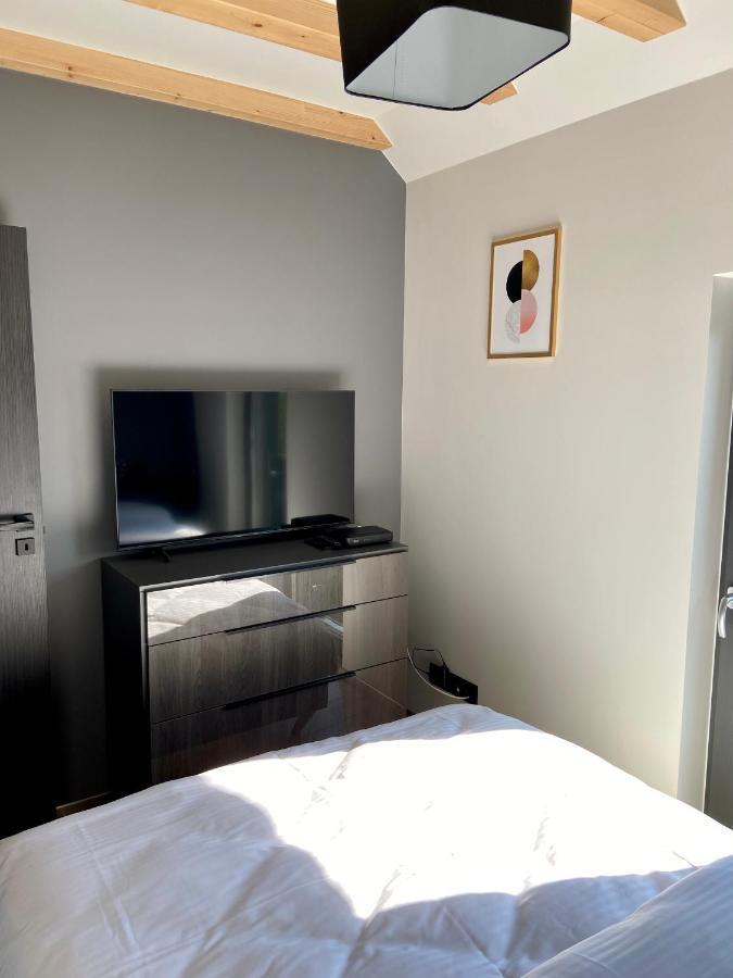 Apartament Lux ウストロン エクステリア 写真