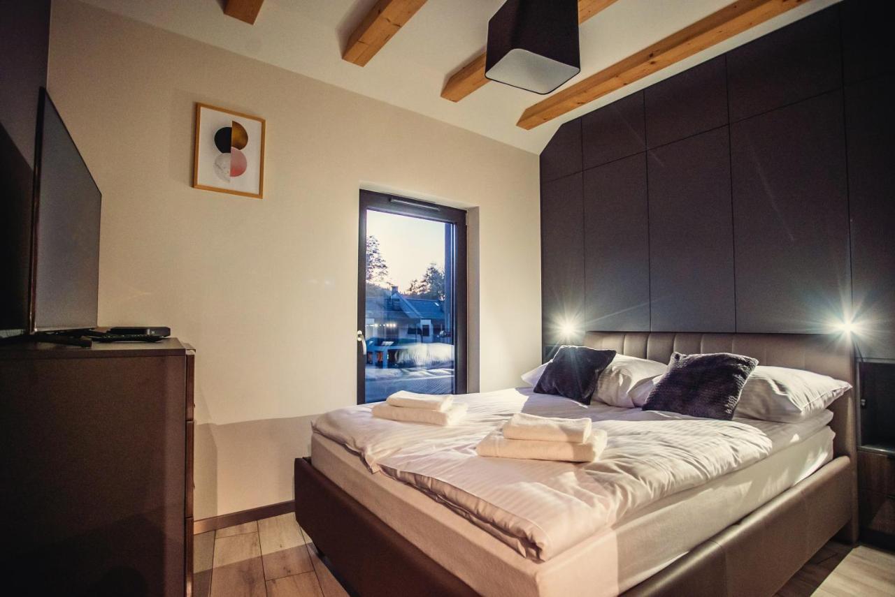 Apartament Lux ウストロン エクステリア 写真