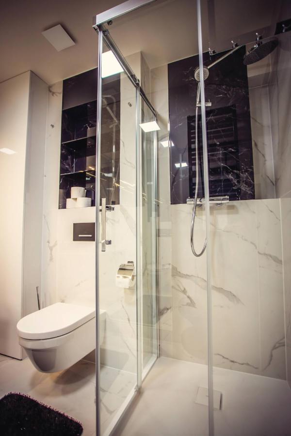Apartament Lux ウストロン エクステリア 写真