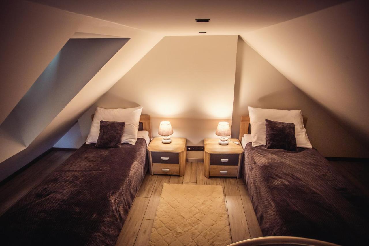 Apartament Lux ウストロン エクステリア 写真